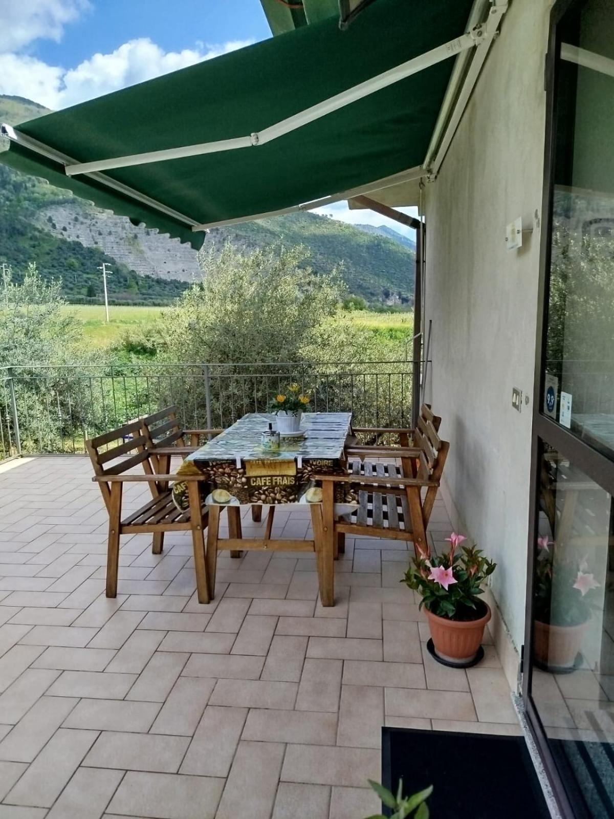 L'oasi Di Alice Apartment